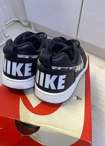 36,5 Beden Nike spor ayakkabı