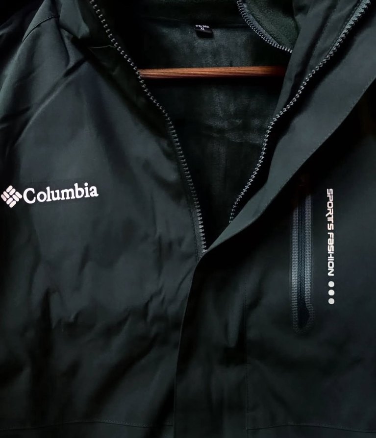 Columbia Siyah Kapüşonlu Erkek Mont - Görsel 2