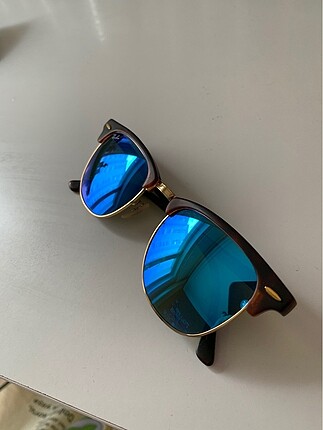 Rayban güneş gözlüğü