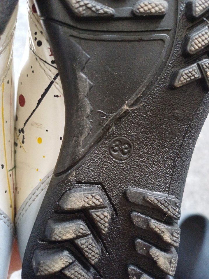 Krampon/Beyaz Renkli Bağcıklı Spor Ayakkabı - Görsel 3