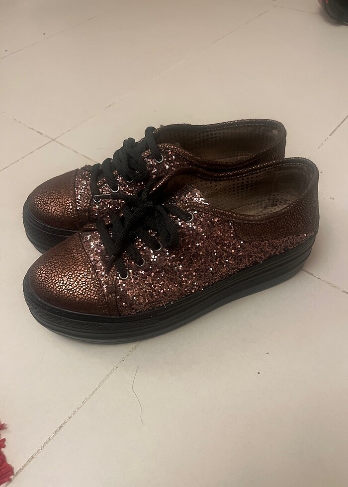 Ayakkabı - Görsel 2