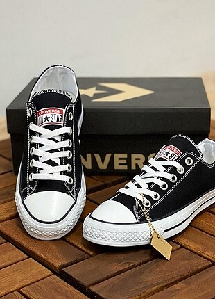 38 numara siyah converse
