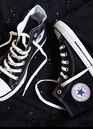38 Numara siyah Converse sıfır ürün