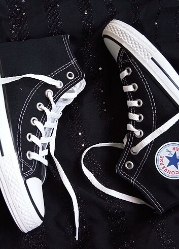 Converse 37 numara siyah bütün numaralar mevcut