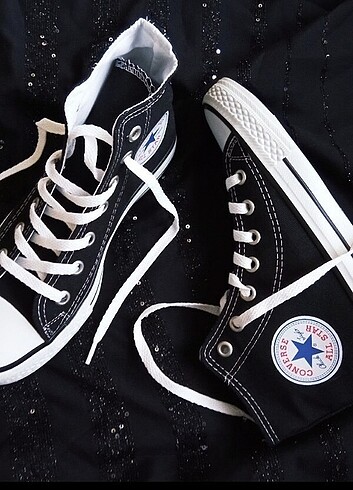 41 numara siyah Converse sıfır ürün 