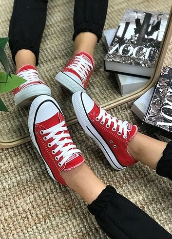39 numara kırmızı Converse yeni sezon