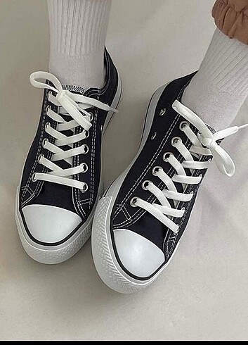 36 numara siyah Converse sıfır ürün 