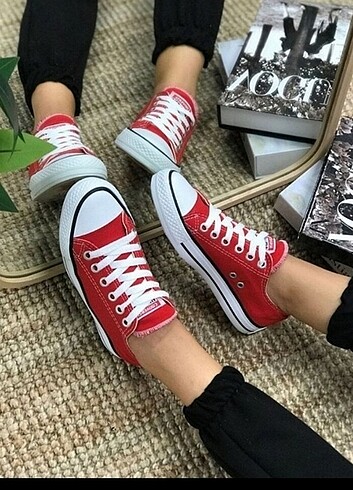 39 numara kırmızı Converse sıfır ürün 