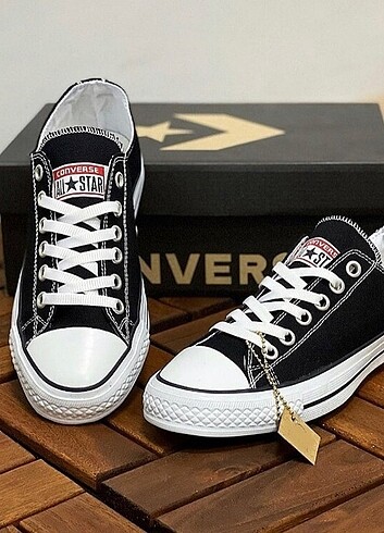 38 numara siyah Converse sıfır ürün 