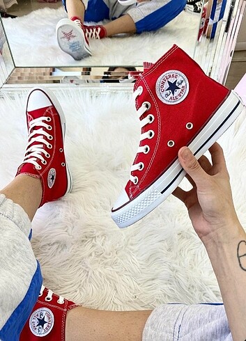 40 numara kırmızı Converse sıfır ürün 