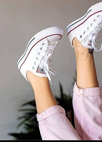 38 numara Beyaz Converse sıfır ürün 