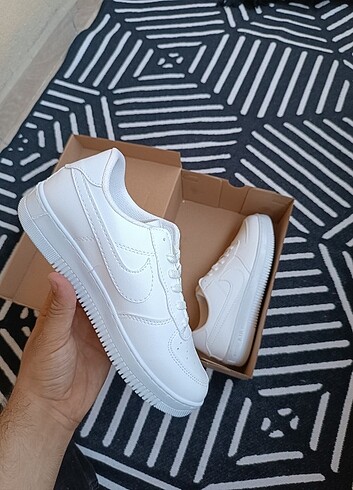 37 numara beyaz Nike Air force sıfır ve 
