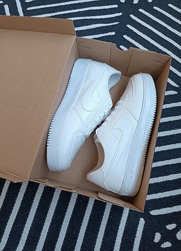 38 numara beyaz Nike Air force sıfır ürün 