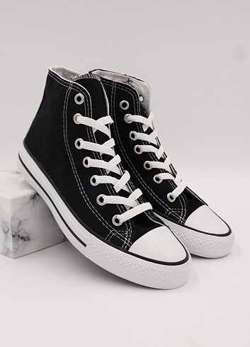 39 numara siyah Converse 