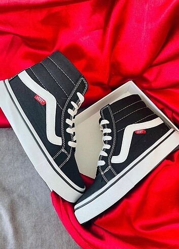 39 numara siyah Vans old school bilekli