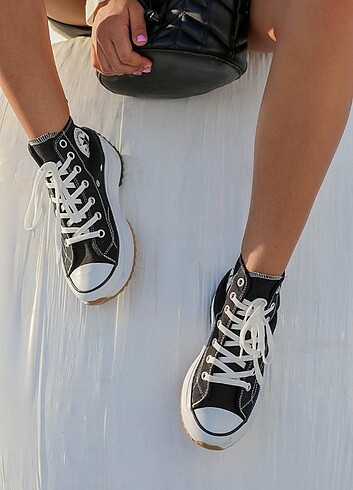 40 Beden 40 numara siyah Run star hike Converse