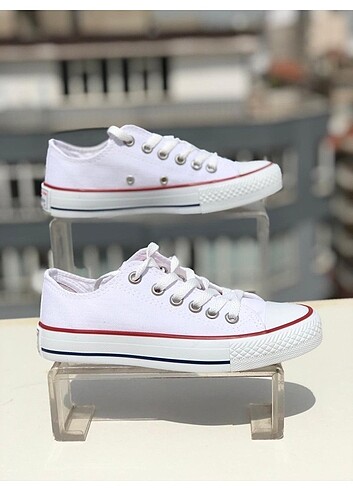 33 Beden 33 numara beyaz bileksiz converse all star