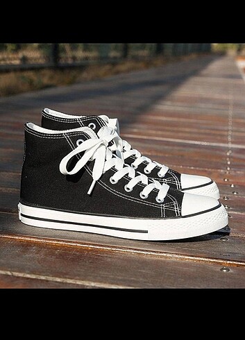 38 numara siyah Converse 