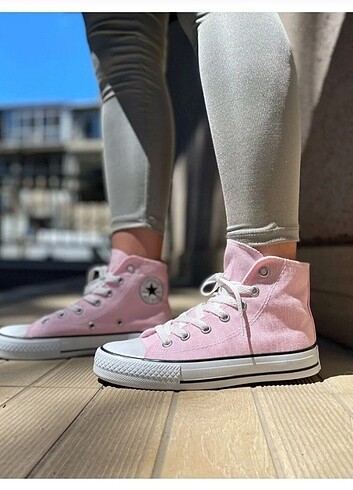 Diğer 32 Numara Pembe Converse sıfır ürün