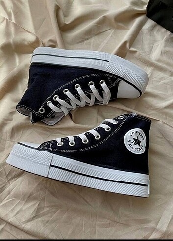 39 Beden 39 Numara Siyah Bilekli Yüksek Taban Convers