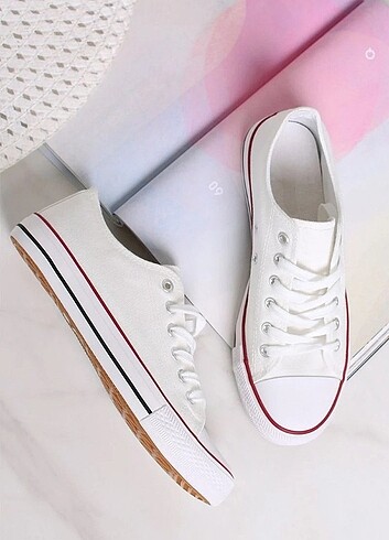 38 numara beyaz bileksiz Convers