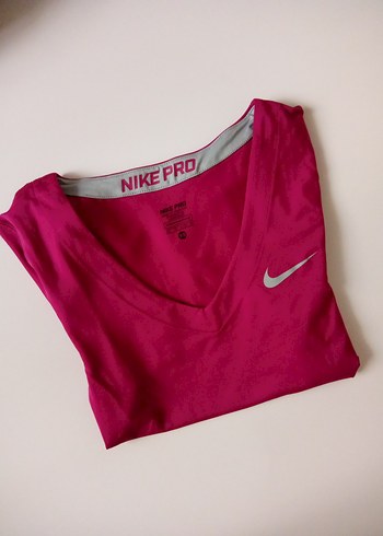 xs Beden pembe Renk Nike V Yaka Kısa Kollu Tişört
