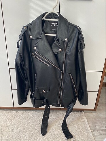 Zara oversize siyah deri ceket