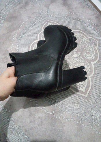 Zara Platform Topuklu Kadın Bot