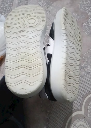 Siyah Beyaz New Balance Spor Ayakkabı - Görsel 3