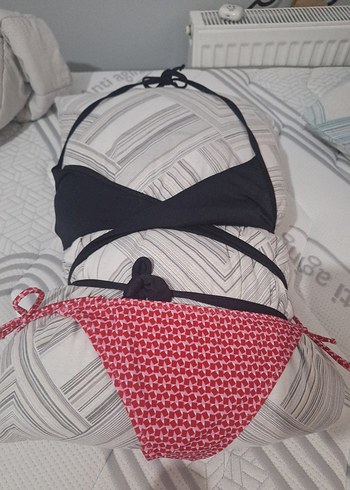 38 Beden Kırmızı Desenli Kemerli Bikini