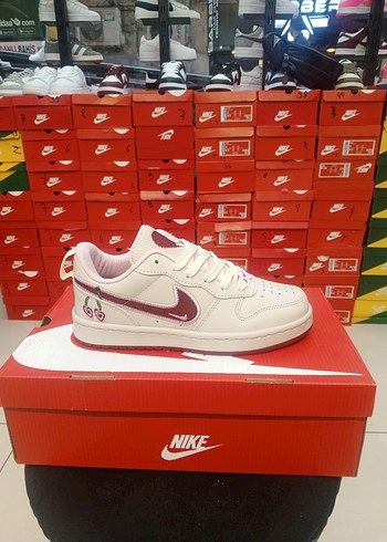 Nike Nike Bej Kadın Spor Ayakkabı
