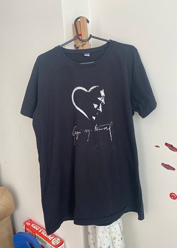 Siyah Baskılı Atatürk Tişörtü - Görsel 2