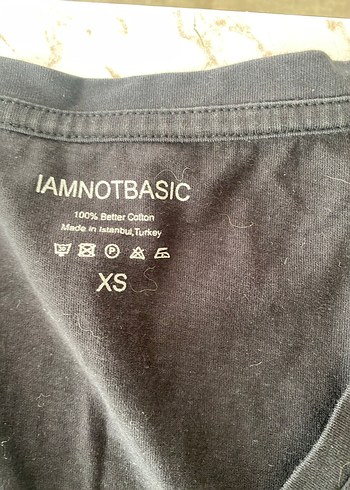 Siyah V Yakalı penye Tişört - Görsel 3