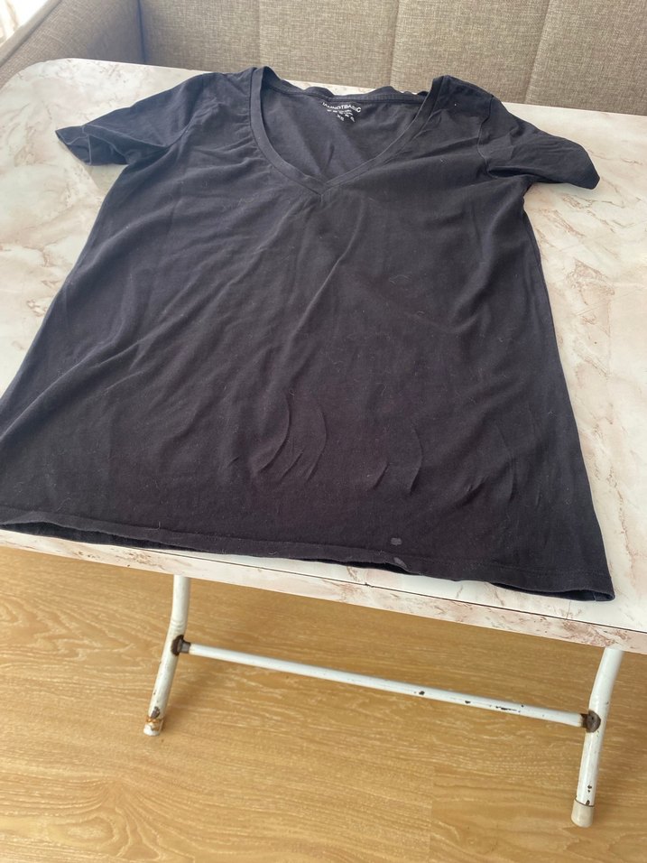 Siyah V Yakalı penye Tişört - Görsel 5