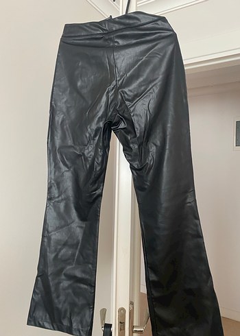 Düğmeli Siyah Deri Kadın Pantolon - Görsel 4