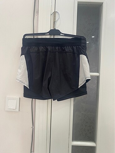36 Beden siyah Renk H&M spor şort