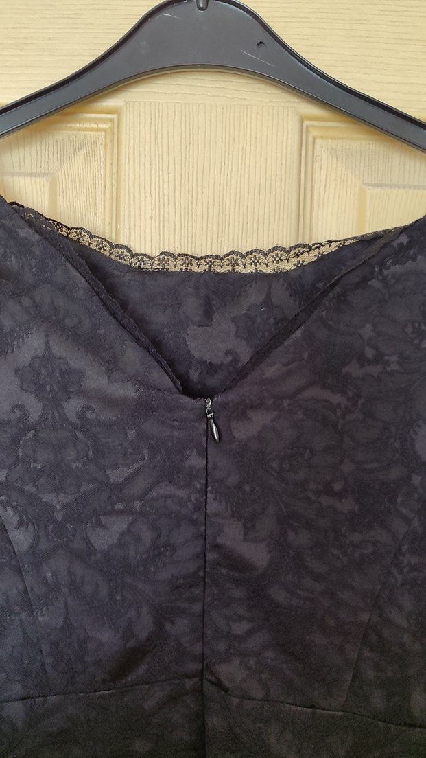 Dantel Detaylı Siyah Midi abiye Elbise - Görsel 3