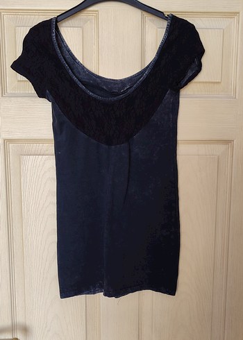 Dantelli Siyah taşlanmış yuvarlak yakalı Kadın Tişört - Görsel 3