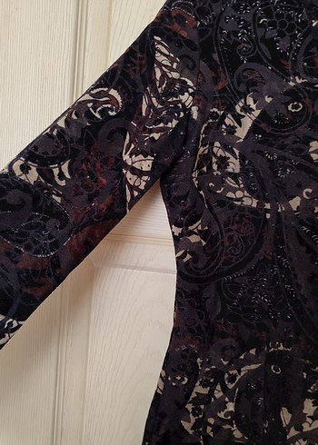 Düğmeli Koyu Kahverengi Desenli diz üstü elbise - Görsel 2