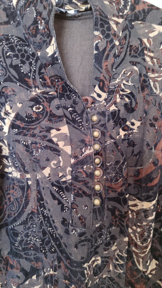 Düğmeli Koyu Kahverengi Desenli diz üstü elbise - Görsel 3