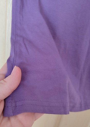 Mor Drapeli omuz detaylı tişört - Görsel 4