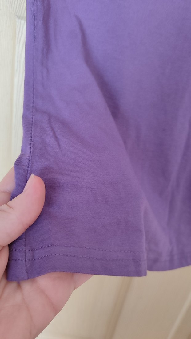 Mor Drapeli omuz detaylı tişört - Görsel 4