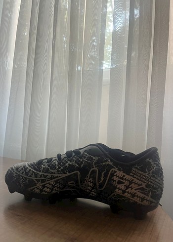 Diğer Siyah Yılan Desenli Bağcıklı Erkek Futbol Ayakkabısı