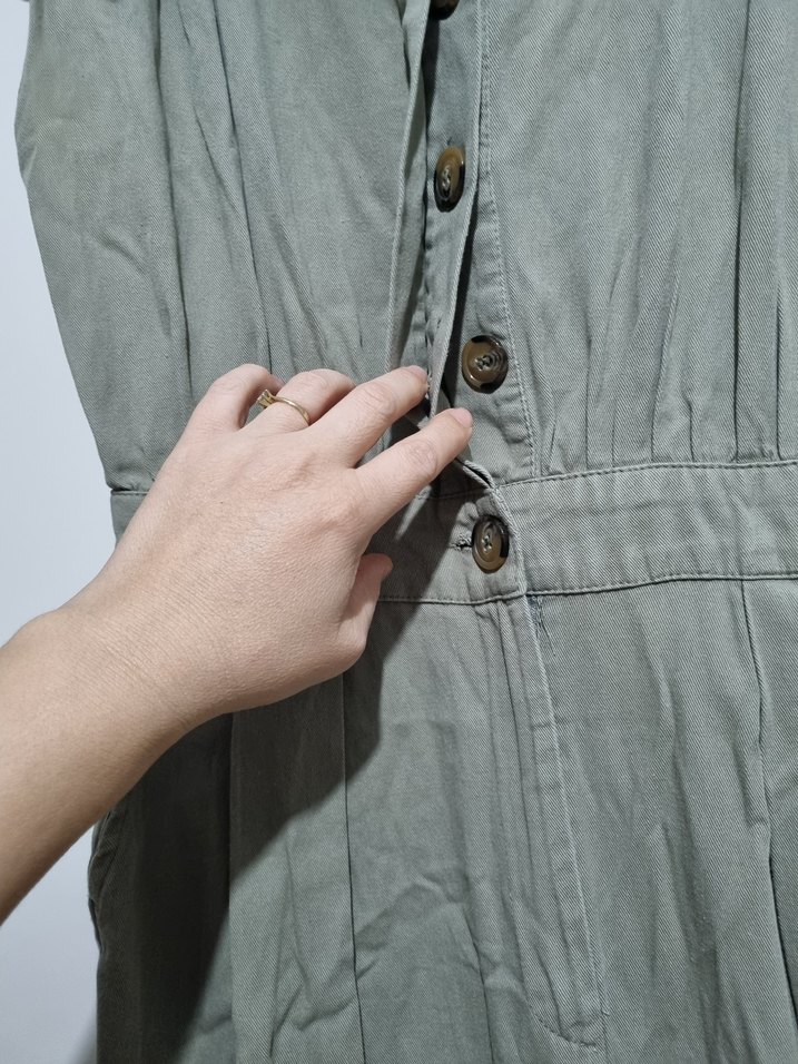 Düğmeli Keten tulum elbise - Görsel 3