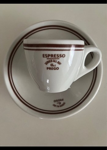 Beyaz Espresso Fincanı ve Tabağı