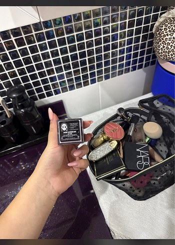 Beden Renk HUDA BEAUTY Mor Pudra
