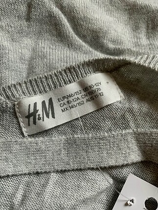 10 Yaş Beden H&M Kazak %70 İndirimli.