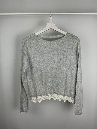 H&M Kazak %70 İndirimli.