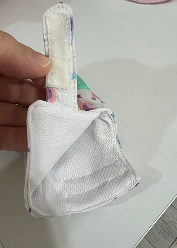 Fil Desenli Turkuaz Diş Kaşıyıcı Eldiven - Görsel 3