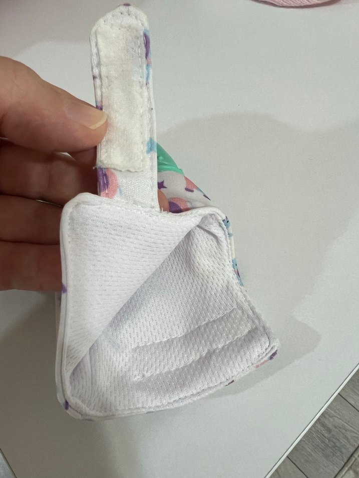 Fil Desenli Turkuaz Diş Kaşıyıcı Eldiven - Görsel 3